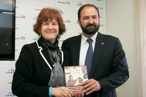 Margarita Torres-Sevilla y José Miguel Ortega del Río, autores del libro 'Los Reyes del Grial'